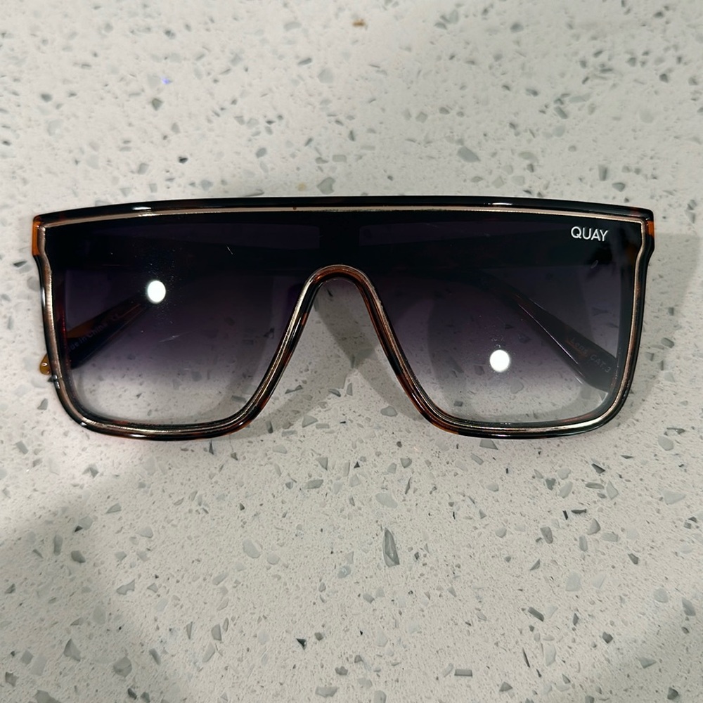 Quay nightfall sunglasses